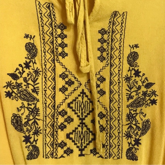 Aztec Top - Picture 5 of 9